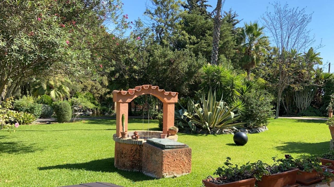 לינה וארוחת בוקר אלחרקה La Casa Del Torreon מראה חיצוני תמונה